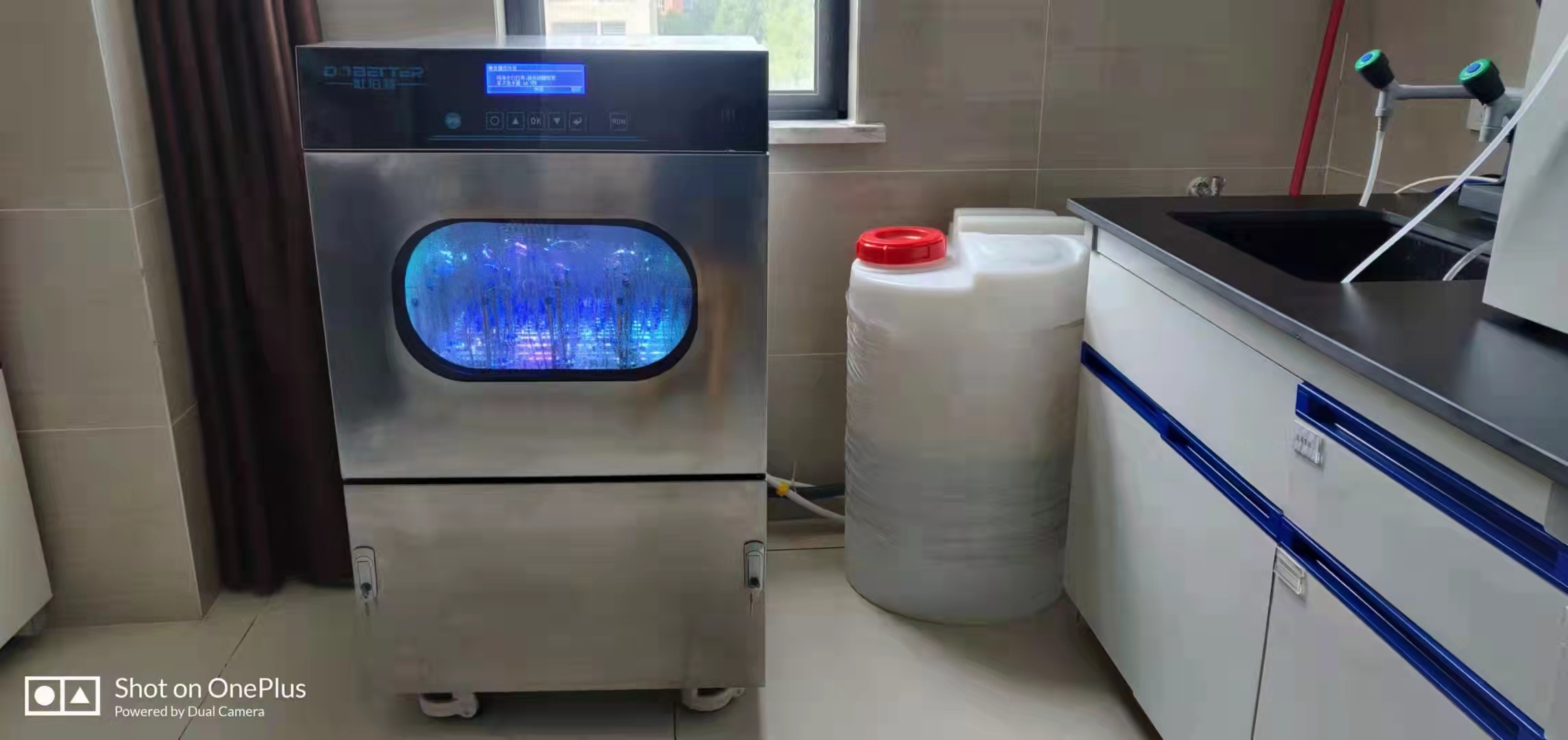 為什么我會建議你的實(shí)驗(yàn)室配臺洗瓶機(jī)？