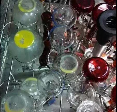 實驗室洗瓶機真的值得買嗎？先聊聊一個實驗員的親身經歷